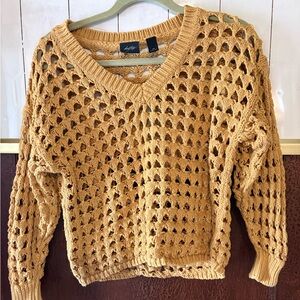 Daytrip Women's V-Neck Mustard Sweater